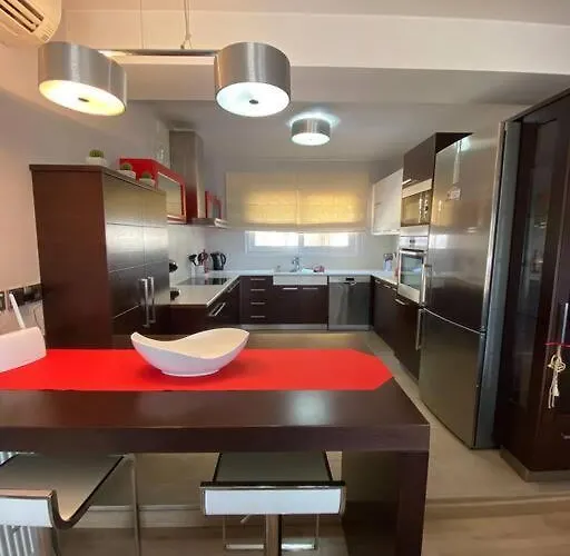 Handra Villa Asfendiou